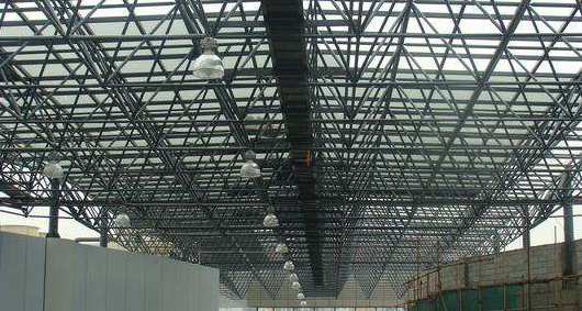 诸暨听网架公司的名目师阐述其网架的季节个性